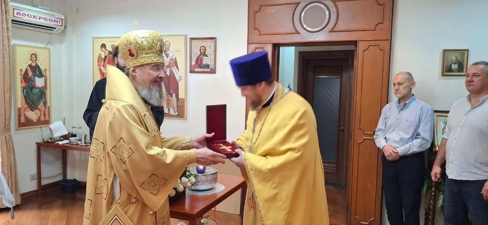 В Неделю Всех святых, в земле Русской просиявших, Патриарший Экзарх Юго‑Восточной Азии совершил Божественную Литургию в Свято‑Преображенском приходе г. Янгона, Республика Союз Мьянма